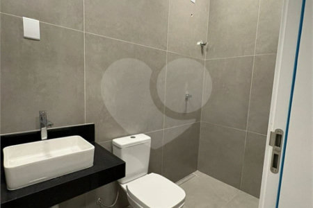 Casa à venda com 3 suítes em Residencial Tivoli, Araraquara, SP