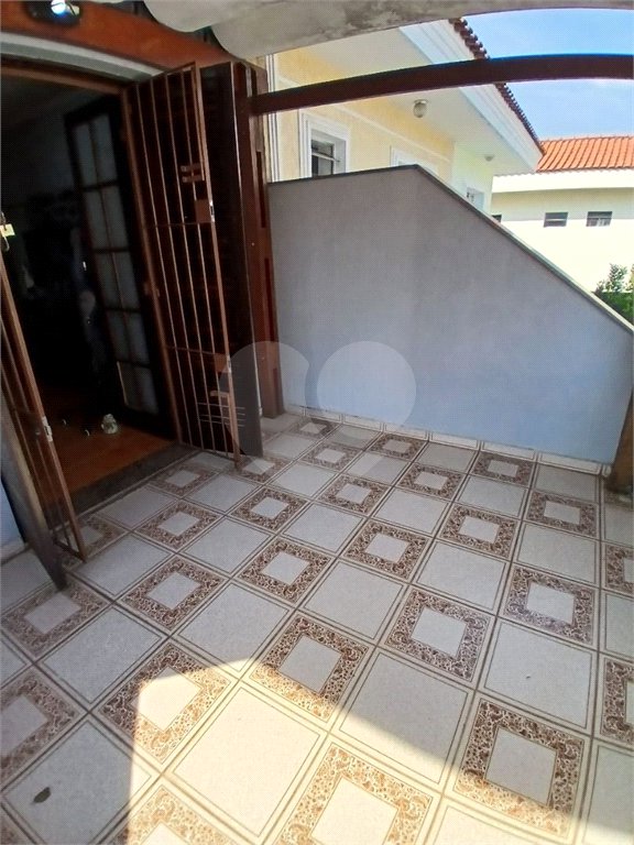 Sobrado à venda com 4 quartos, sendo 2 suítes, em Vila Constança, São Paulo, SP