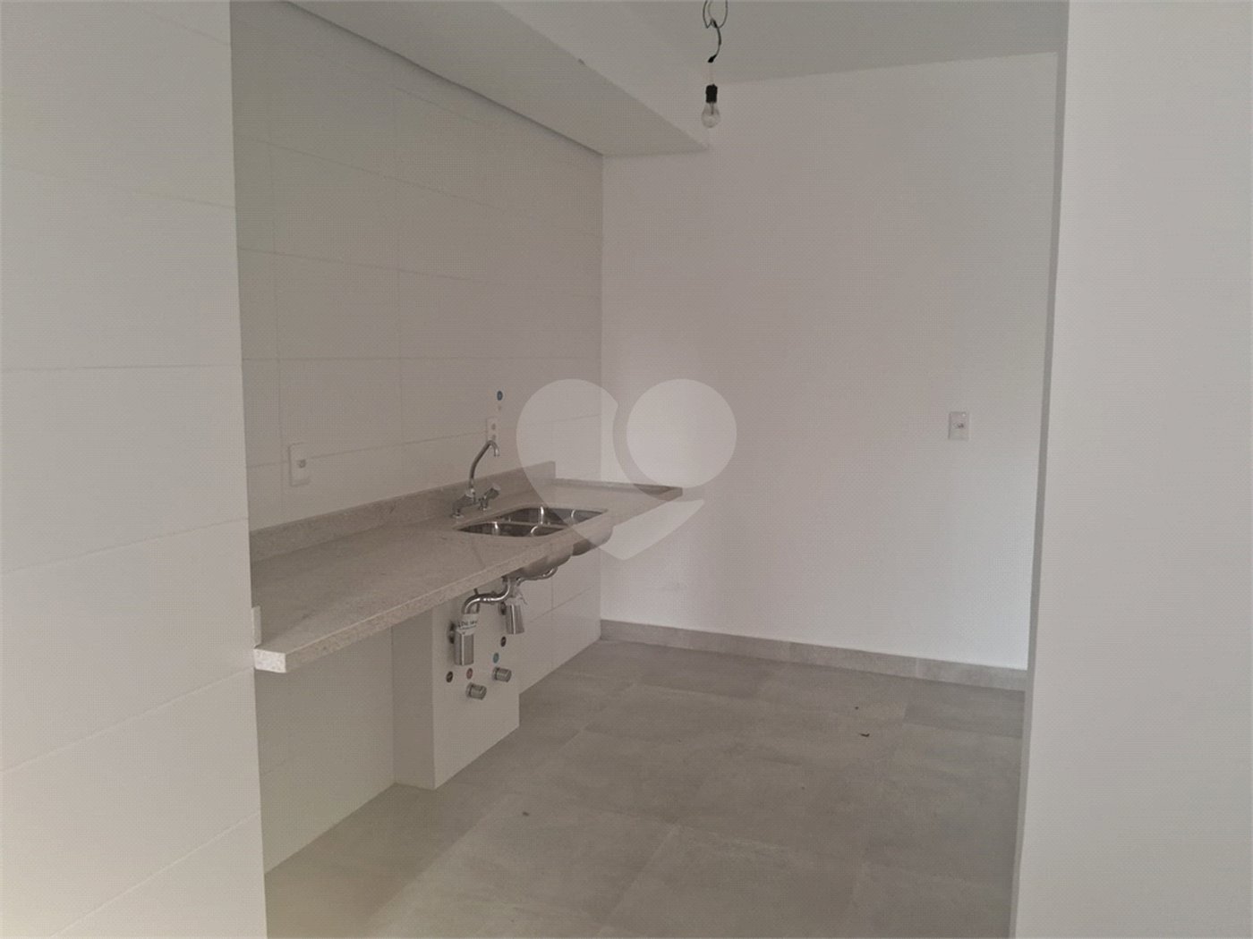 Apartamento à venda com 2 suítes em Alto da Lapa, São Paulo, SP