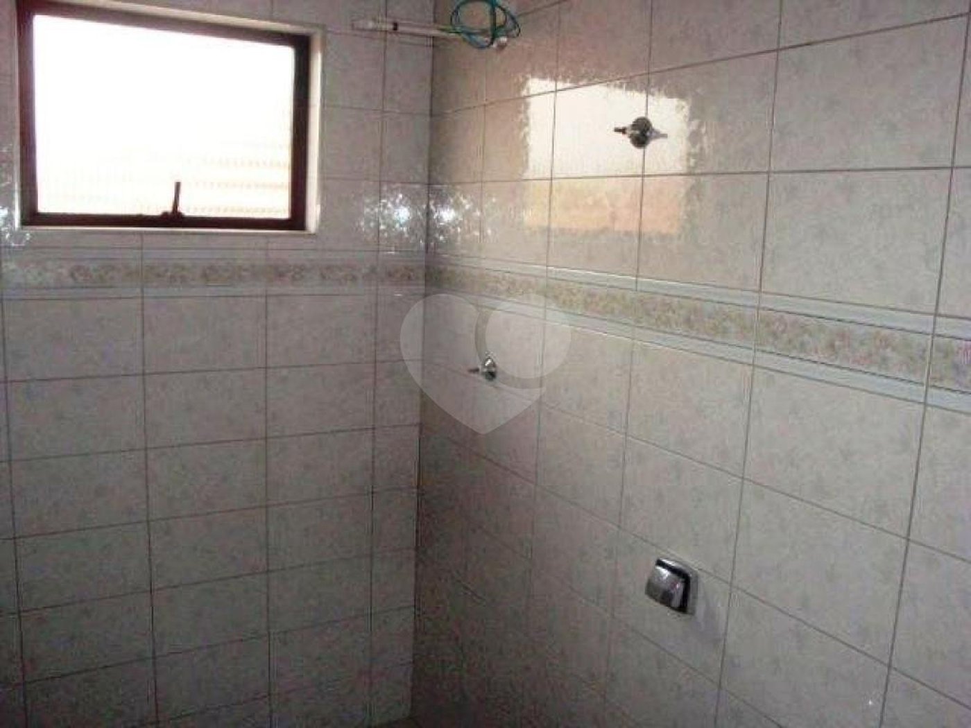 Sobrado à venda com 3 quartos, sendo 1 suíte, em Vila Constança, São Paulo, SP
