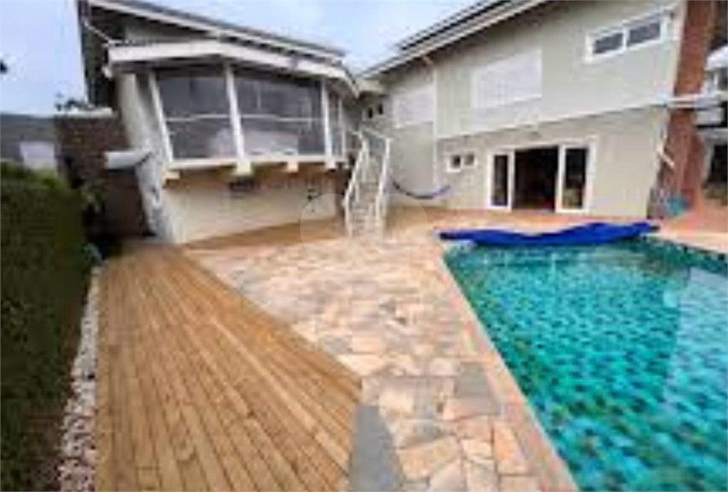 Casa à venda com 5 suítes em Aruã, Mogi das Cruzes, SP