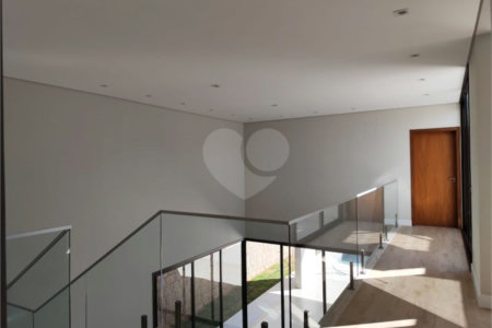 Casa à venda com 3 suítes no condomínio Recanto das Palmas, Vinhedo - SP