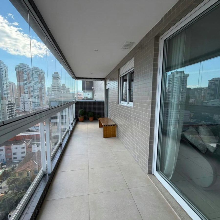 Apartamento com 2 dormitórios à venda, 72 m² por R$ 1.350.000,00 - Gonzaga - Santos/SP