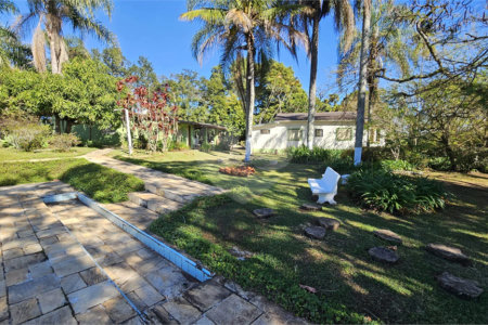 Chácara à venda com 3 quartos, sendo 2 suítes, em Jardim Estância Brasil, Atibaia, SP