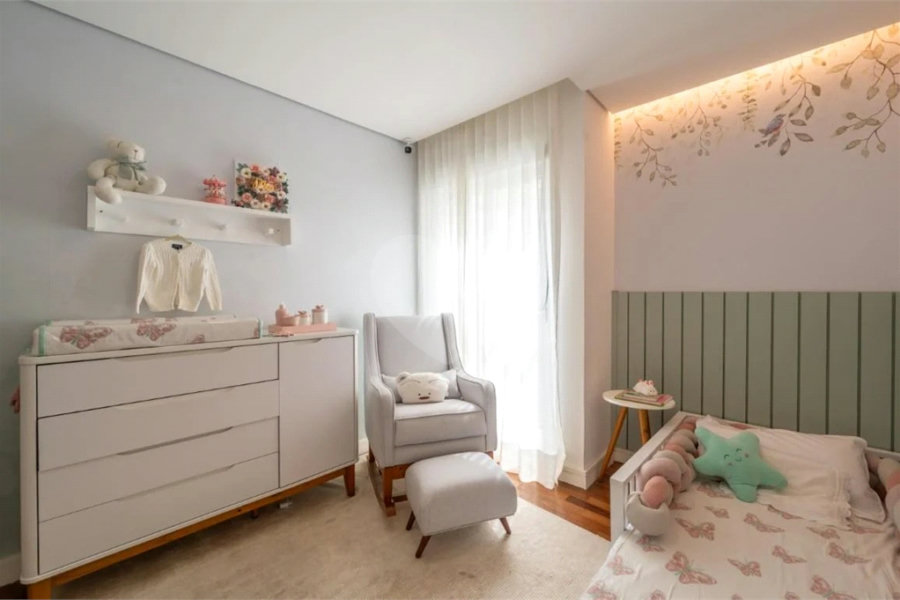 Casa à venda com 4 quartos, sendo 2 suítes, no condomínio Melbourne Residence, São Paulo - SP