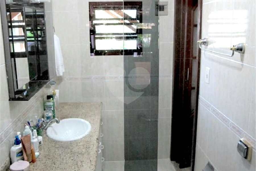 Sobrado à venda com 3 quartos, sendo 1 suíte, em Tremembé, São Paulo, SP