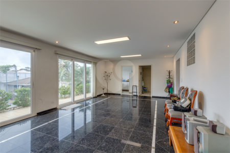 Casa à venda com 4 suítes em Chácara Monte Alegre, São Paulo, SP