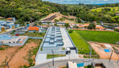Casa térrea à venda com 3 quartos, sendo 1 suíte, no condomínio Flores da Usina, Atibaia - SP