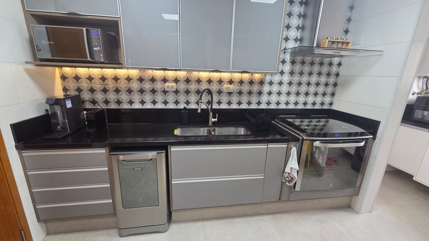 Apartamento com 2 dormitórios à venda, 95 m² por R$ 1.320.000,00 - Pompéia - Santos/SP