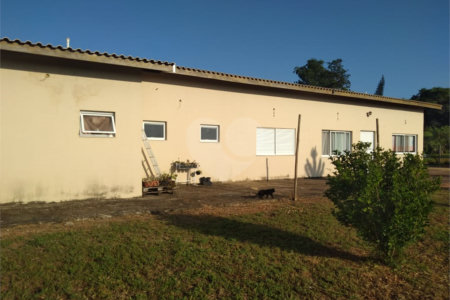 Chácara à venda com 4 quartos, sendo 1 suíte, em Vista Alegre, Vinhedo, SP