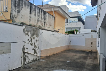 Casa para alugar com 9 quartos, sendo 3 suítes, em Jardim Panorama, Sorocaba, SP