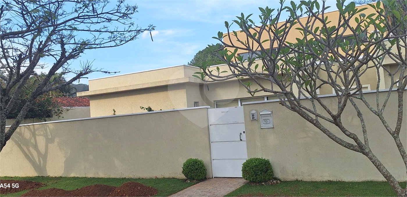 Casa à venda com 3 suítes em Condomínio Flamboyant-b, Atibaia, SP