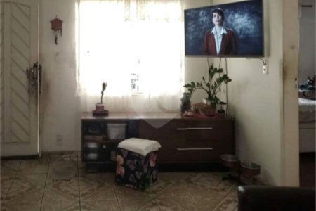 Casa à venda com 3 quartos em Vila Granada, São Paulo, SP