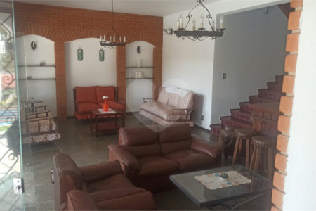 Casa à venda com 4 quartos, sendo 3 suítes, em Jardim Itaperi, Atibaia, SP
