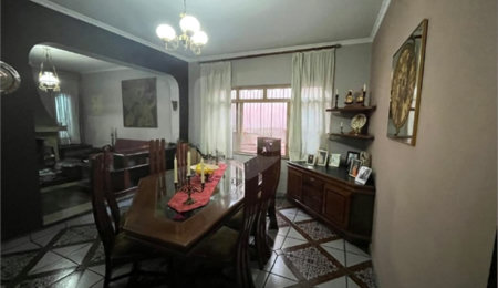 Casa à venda com 4 quartos, sendo 2 suítes, em Vila Rosália, Guarulhos, SP