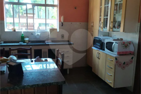 Casa à venda com 7 quartos, sendo 3 suítes, em Fazenda Marajoara, Campo Limpo Paulista, SP