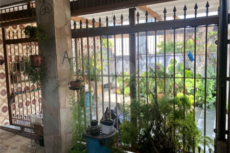Casa Térrea à venda com 3 quartos em Cidade Domitila, São Paulo, SP