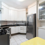 Casa à venda com 4 quartos, sendo 2 suítes,  no condomínio Vila das Flores, São Paulo - SP