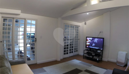 Casa Térrea à venda com 3 quartos, sendo 1 suíte,  em Vila Ribeiro de Barros, São Paulo, SP