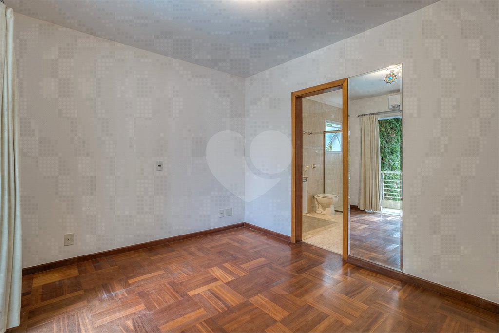 Casa à venda com 4 suítes em Chácara Monte Alegre, São Paulo, SP