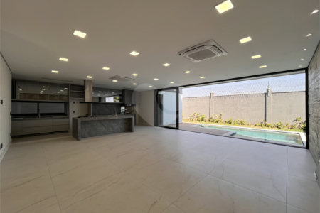 Casa à venda com 4 suítes no condomínio Alphaville Nova Esplanada 1, Votorantim - SP