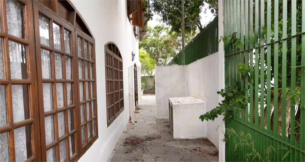 Casa à venda com 4 quartos, sendo 1 suíte, em Vila Tiradentes, São Paulo, SP