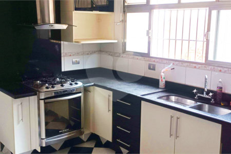 Sobrado à venda com 3 quartos, sendo 1 suíte, em Jabaquara, São Paulo, SP