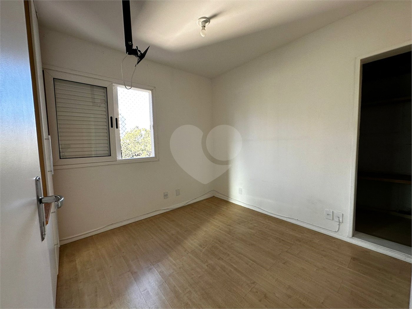 Apartamento à venda com 3 quartos, sendo 1 suíte, em Vila Andrade, São Paulo, SP