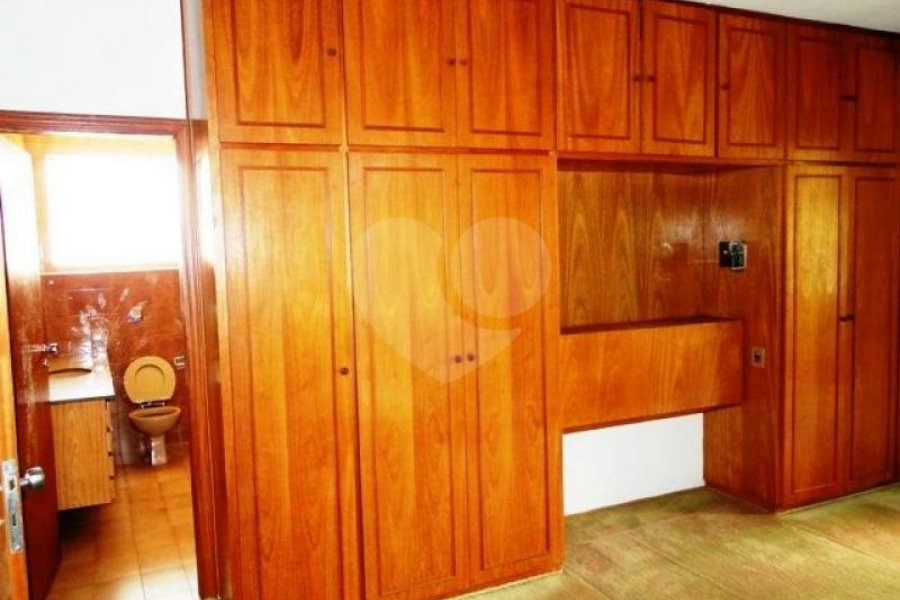 Sobrado à venda com 3 quartos, sendo 1 suíte, em Tremembé, São Paulo, SP