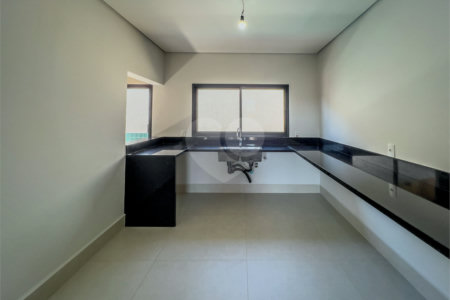 Casa à venda com 3 suítes em Jardim Paulista, Atibaia, SP