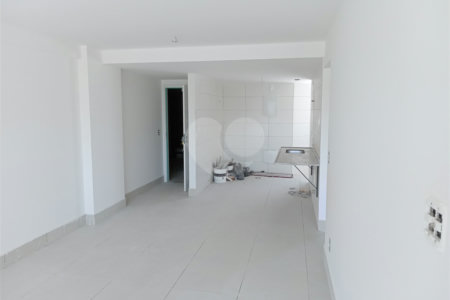 Apartamento à venda com 2 quartos, sendo 1 suíte,  em Tijuca, Rio de Janeiro, RJ