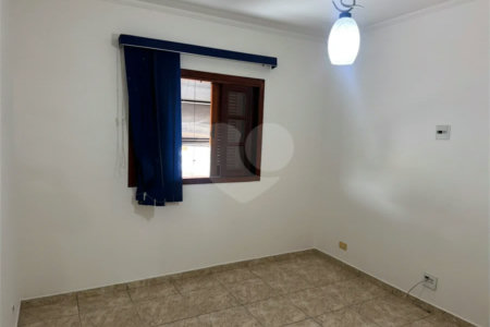 Sobrado à venda ou para alugar com 3 suítes em Vila Sônia, São Paulo, SP