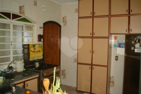 Chácara à venda com 7 quartos em Marambaia, Vinhedo, SP