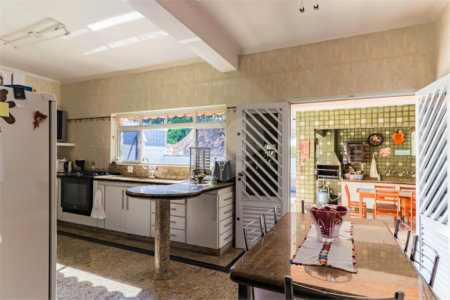 Casa Térrea à venda com 4 suítes em Alto da Lapa, São Paulo, SP