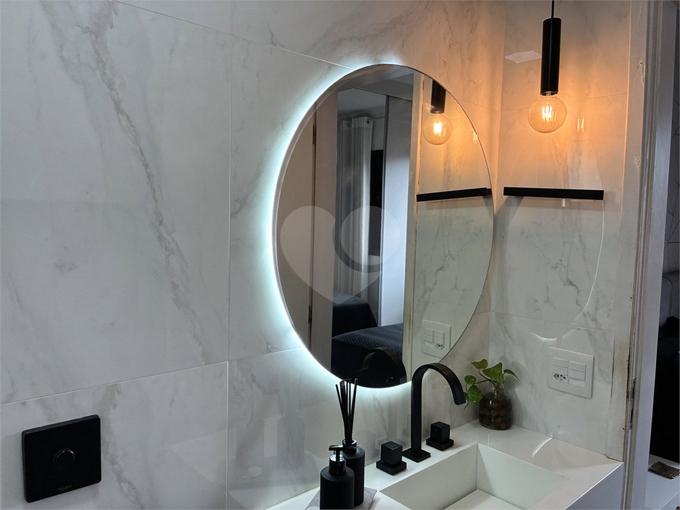 Apartamento à venda com 3 quartos, sendo 1 suíte, em Vila Gustavo, São Paulo, SP