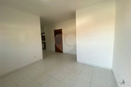 Casa à venda com 3 quartos, sendo 1 suíte,  em Vila Nova Cintra, Mogi das Cruzes, SP