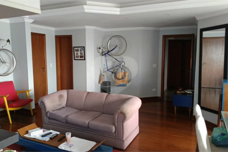 Apartamento à venda com 4 quartos, sendo 1 suíte,  em Anchieta, São Bernardo do Campo, SP