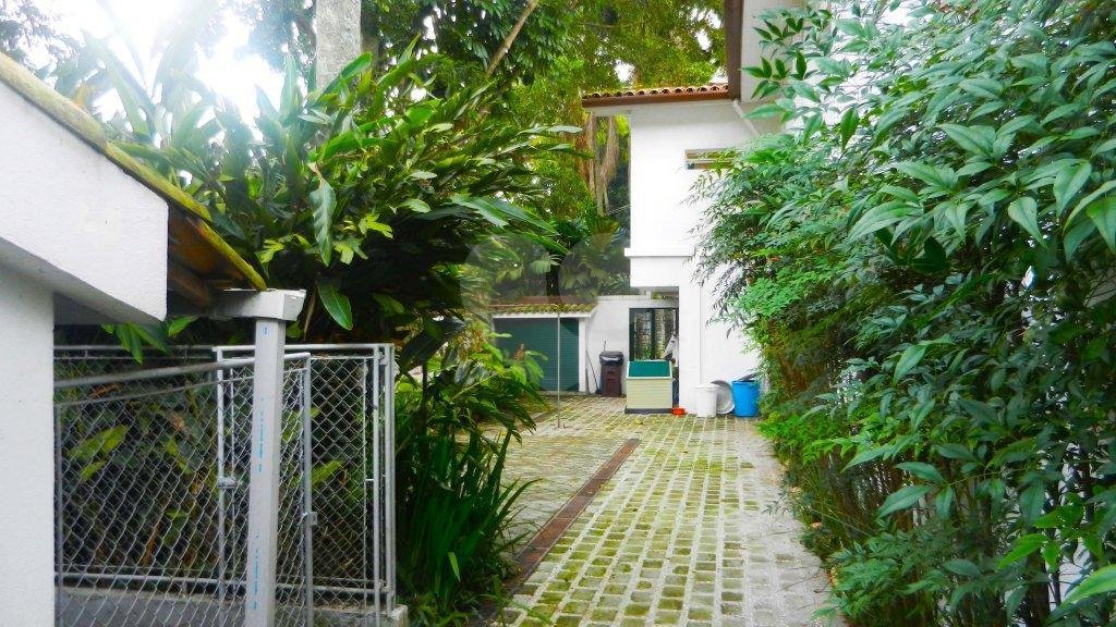 Casa Térrea à venda com 4 suítes em Alto da Boa Vista, São Paulo, SP