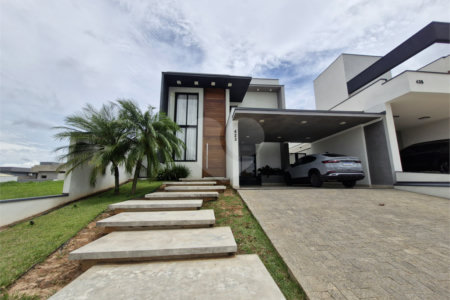 Casa à venda com 3 suítes no condomínio Mirante dos Ipês, Salto - SP