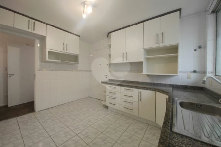 Apartamento à venda com 2 quartos em Alto da Boa Vista, São Paulo, SP