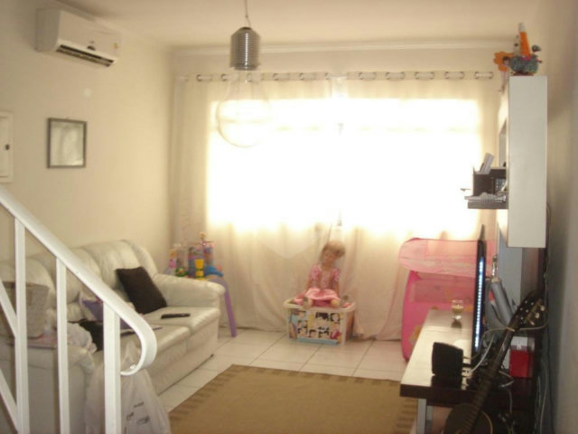 Sobrado à venda com 3 quartos, sendo 1 suíte, em Parada Inglesa, São Paulo, SP