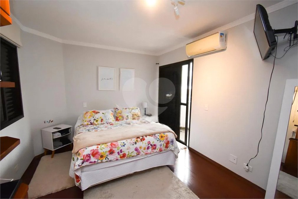 Apartamento à venda com 3 quartos, sendo 1 suíte, em Vila Maria Alta, São Paulo, SP