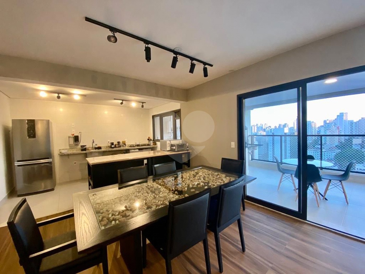 Apartamento à venda com 3 suítes em Aclimação, São Paulo, SP