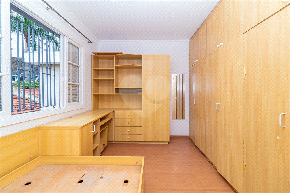 Casa à venda ou para alugar com 3 quartos, sendo 1 suíte, em Granja Julieta, São Paulo, SP