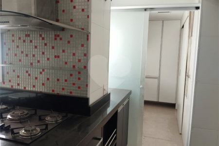 Apartamento à venda com 3 quartos, sendo 1 suíte,  no Centro, São Bernardo do Campo, SP