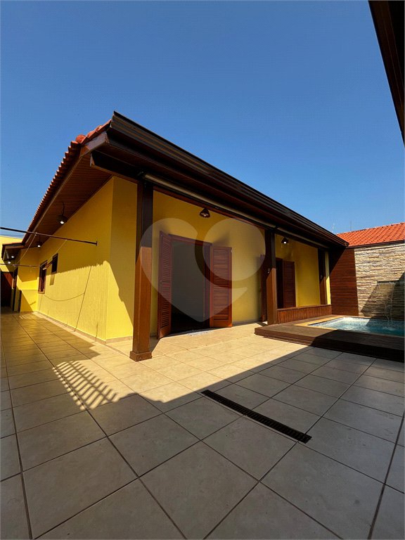 Casa à venda com 3 quartos em Parque da Lagoa, Itapetininga, SP