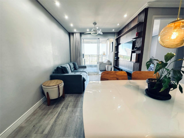 Apartamento à venda com 2 quartos, sendo 1 suíte,  em Santo Amaro, São Paulo, SP