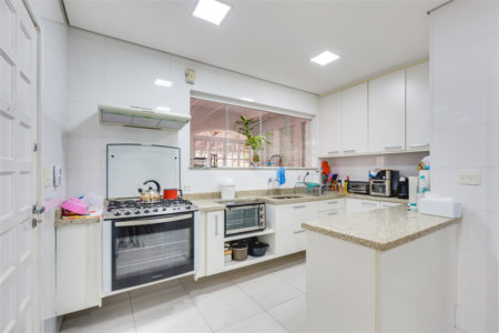 Casa à venda com 4 quartos, sendo 1 suíte, em Brooklin Paulista, São Paulo, SP