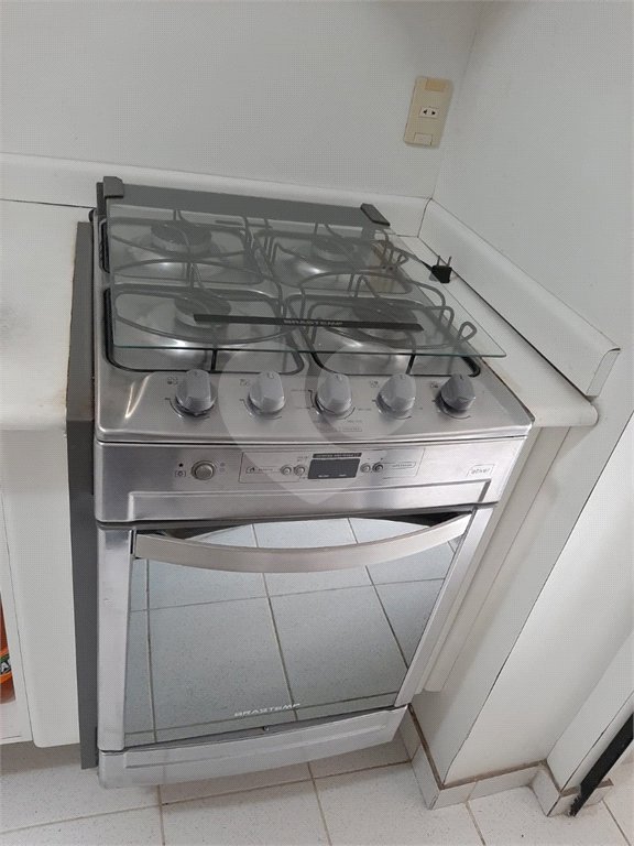 Apartamento à venda com 3 quartos, sendo 1 suíte, em Santo Amaro, São Paulo, SP