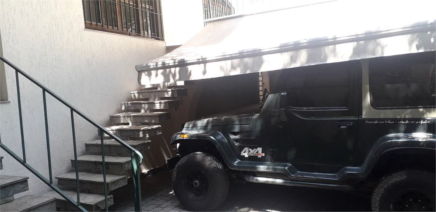 Casa à venda com 3 quartos, sendo 2 suítes,  em Jardim Leonor, São Paulo, SP